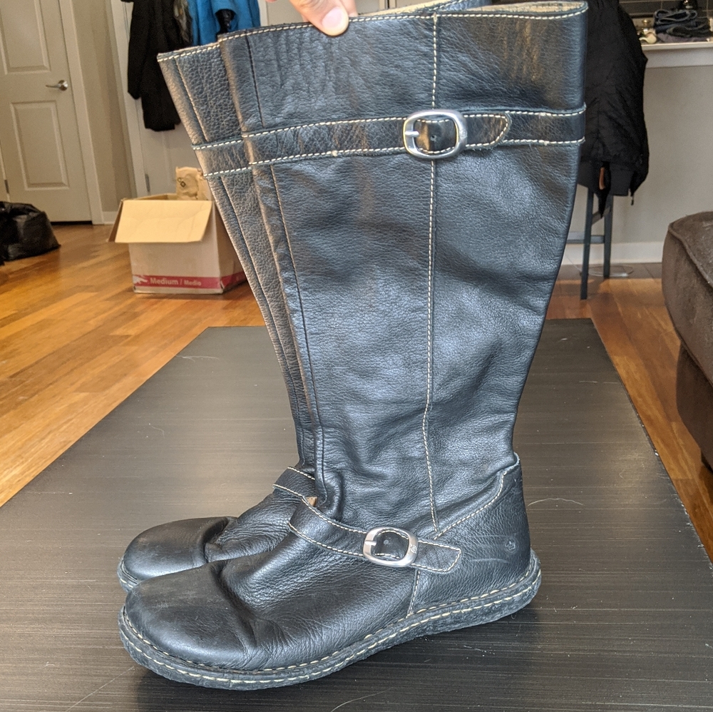 Born leather boots
